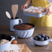 Obrázek Smaltovaná forma na bábovku - 22 cm - červená