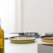 Obrázek Smaltovaná forma na pizzu - 32cm - různé barvy 