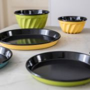 Obrázek Smaltovaná forma na pizzu - 32cm - různé barvy 