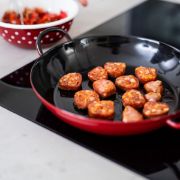 Obrázek Smaltovaná pánev s uchy - 30 cm - různé barvy