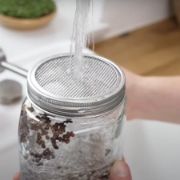 Obrázek Sklenice na klíčení se stojanem - 750 ml